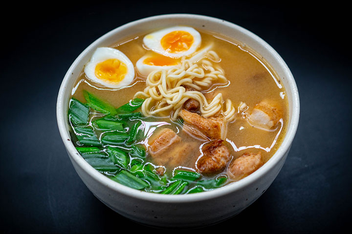 Ramen cu pui